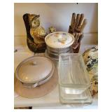 Owl statue, knife set, assorted kitchen things Owl statue, knife set, assorted kitchen things