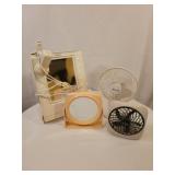 Makeup mirrors and small fans Makeup mirrors and small fans