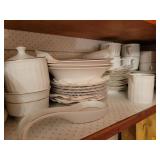 Majesticware by Oneida Athena Gold Fine China Majesticware by Oneida Athena Gold Fine China