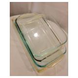 4 glass baking pans, assorted sizes 4 glass baking pans, assorted sizes