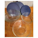 3 Pyrex bowls with lids, one glass mixing bowl 3 Pyrex bowls with lids, one glass mixing bowl