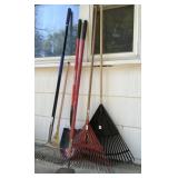 Rakes/Shovel/Garden Hoe Lot