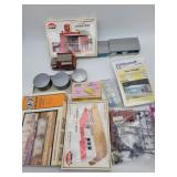 Model building sets (most opened, some partially Model building sets (most opened, some partially