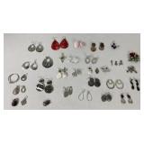 Costume Jewelry Earrings, Pendants, Beads Lot Costume Jewelry Earrings, Pendants, Beads Lot