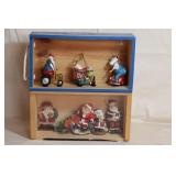 SANTAS IN WOODEN BOXES SANTAS IN WOODEN BOXES
