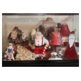 AQUARIUM FILLED WITH SANTAS AQUARIUM FILLED WITH SANTAS
