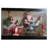 AQUARIUM FILLED WITH SANTAS AQUARIUM FILLED WITH SANTAS