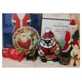 SANTA CLAUS TIFFANY ACCENT LAMP & SANTA CLAUS TIFFANY ACCENT LAMP &