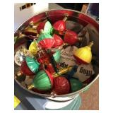 TOTES OF CHRISTMAS DECORATIONS TOTES OF CHRISTMAS DECORATIONS