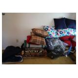 LARGE LOT OF BEDDING