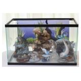 AQUARIUM OF DOLPHINS AND SET OF FISH