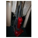 EUREKA VACUUM & HANGING GARMENT BAG