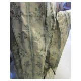2 Large Pieces of Heavy Drape Like Material 2 Large Pieces of Heavy Drape Like Material