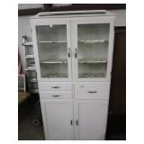 Old Kitchen Cabinet - Pick up only Old Kitchen Cabinet - Pick up only
