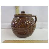 McCoy Bean Pot - Chigger on the lid