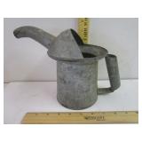 Vintage 1 Quart Oil Can