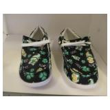 NEW CANVAS BOAT SHOES GNOME SIZE US SIZE 8