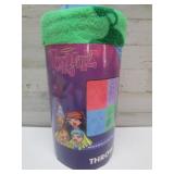NEW BRATZ THROW