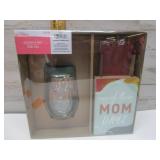 NEW MOM