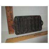 SALESMAN SAMPLE CAST IRON CORN BREAD PAN