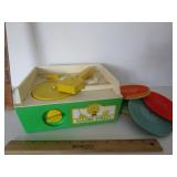 VINTAGE FISHER PRICE RECORD PLAYER - WORKS