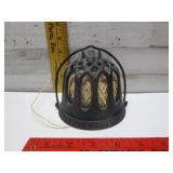 CAST IRON STRING HOLDER