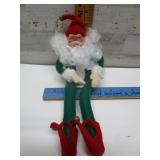 HUGGING SANTAS