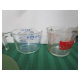 GLASS MEASURING CUPS