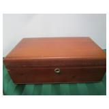 MINI LANE CEDAR CHEST WITH JEWELRY PARTS