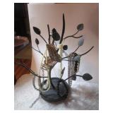 NECKLACE TREE