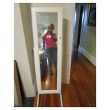 STANDING MIRRORED JEWELRY BOX