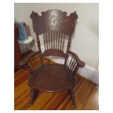 ANTIQUE ROCKING CHAIR