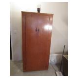 WARDROBE 31 X 24 X 66