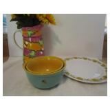 BEE PITCHER BOWLS & MORE