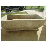 CONCRETE PLANTER