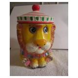 VINTAGE LION COOKIE JAR