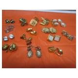 VINTAGE CLIP-ON EARRINGS