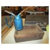 SMALL WOODEN BOX WITH OILER