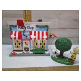 DEPT. 56 SNOOPY