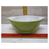 AVOCADO GREEN 443 2 1/2 QUART PYREX BOWL
