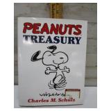 PEANUTS SNOOPY BOOK