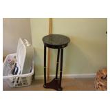 PLAT STAND 27"