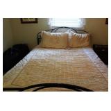 QUEEN BEDDING SET
