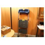 STEP STOOL