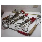 RED HANDLE UTENSILS