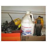 CHEMICALS & TOOLS