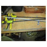2 BAR CLAMPS & GRABBER