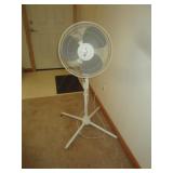 STANDING FAN