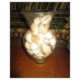 VASE WITH SHELLS
