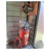 PORTER CABLE 135 PSI AIR COMPRESSOR